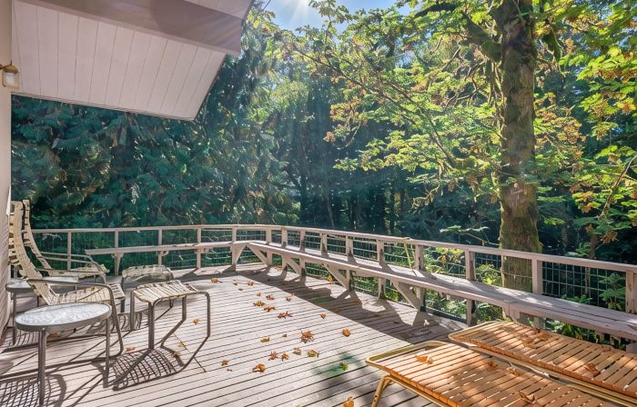 Exclusive House On Foothill with hot tub, sauna and jacuzzi.