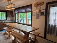 Peaceful 3-Bedroom 1 1/2 Bath Cabin on a Serene, Secluded Lake - Alppimaja