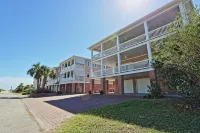 The Ultimate In Beach Living! Ocean View, Steps to Beach,  Sleeps 8. Elevator! - Gym