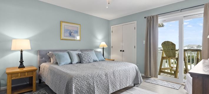 "Rest Ashored"  just steps from the ocean! Hotels in Emerald Isle