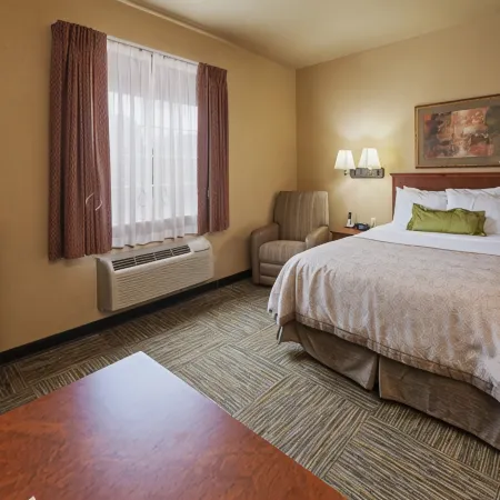 Candlewood Suites ST. Robert by IHG