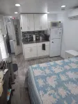 Private Apt with backyard - balcony