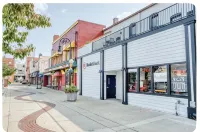 Luxurious Downtown Owosso Loft - WiFi