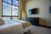 Upscale Lakeview Condo in Downtown Sandpoint