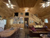 Vacation Lodge ,Near Raystown Lake and Historical Bedford - Homestays