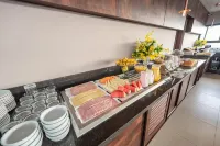 Via Garden Varginha Hotel - sarapan