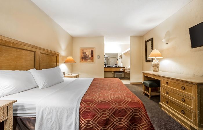 Econo Lodge Inn & Suites Kalispell - Glacier National Park Gateway