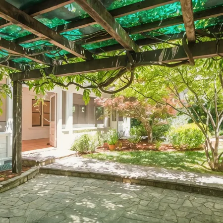 Wine Country Harvest Hideaway - Centrally located in Sonoma Valley