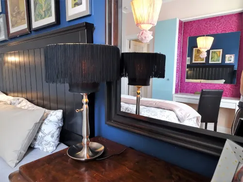 extravagant old building 80m² center, Lübeck, 3 bedrooms, kitchen, XXL sofa - ที่มีฟิตเนส