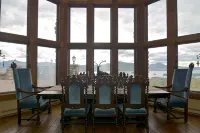 Highlands Castle Overlooking Lake George Plus 2 Other Castles & Suites - 4-Star