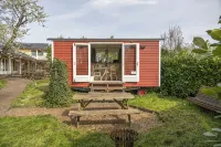 Tinyhouse Voordek - Lakes of Vinkeveen near Amsterdam Hôtels à : 
