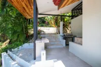 3 Bedroom Villa in Matapalo with Amazing Ocean View Jungle Views and Pool! - Pool