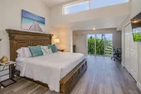 Relaxing Spacious Vacation Home: Amazing Oceanside Pools, Jacuzzi, WiFi, & More - Jakuzi