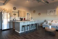 The Loft on Main. Cozy 2-bedroom apartment in Chelsea with all the amenities. - căn hộ