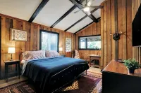 The Elkstone - Hot Tub!