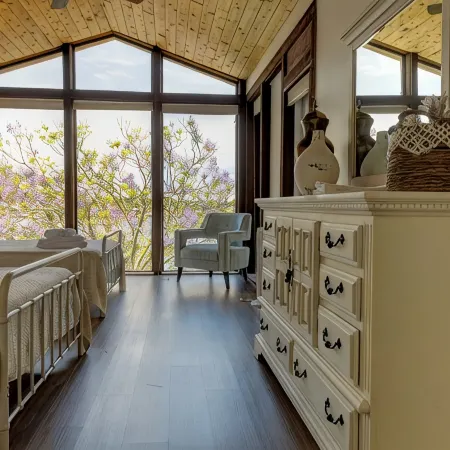 Lakefront Home, 2 King Beds, Kayak, Large Kitchen