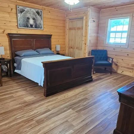 Cottontail Farmhouse HMT Trails