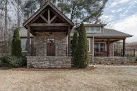 The Bungalow at Purple Martin Greenway - 3-Star