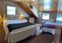Cozy Upstate Adirondack Cottage Getaway - Wi-Fi