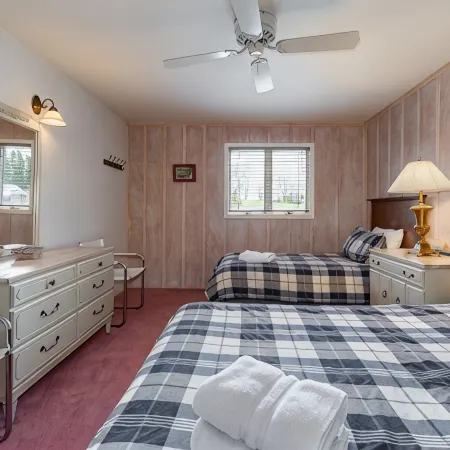 Dancing Horse Farm - 9Br Catskills Lodge on 30 Acres