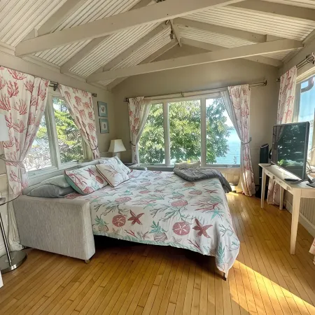 1 room luxury ocean front studio cottage