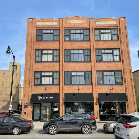 Dakota Suite in Downtown Fargo Historic Building   Pet Friendly