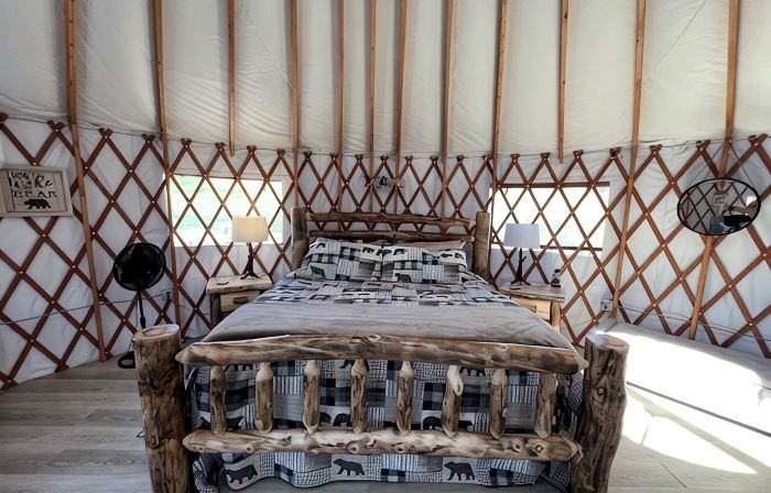 Pet friendly glamping in a private yurt with stunning 360° views by Forest