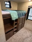 Experience Glamping in style. Private Hot tub spa! Private lake -Pet Friendly - 4-Star