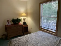 Hottub, Sauna, Deck, Backyard, Hi-Speed Internet - 3-Star