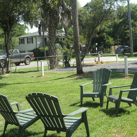 SEAS THE DAY: Charming Folly Beach Apartment awaits your arrival!