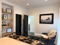 Modern 3 bedroom home on 20 private acres in Paradise Valley - 4-Star