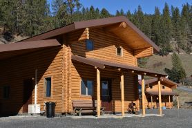 Modern log cabin with a cozy feel along the Clearwater River