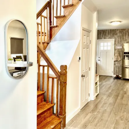 Newly Renovated Village Home circa. 1874 Near HITS & Hunter