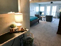 Lakefront Retreat with Spectacular Panoramic Views. Pet Friendly! - 3-Star