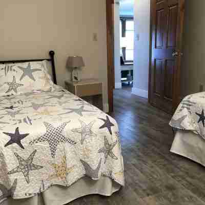 Convenient Downtown Location w/Harbor View Rooms