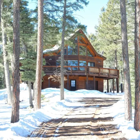 Perfect Getaway for Summer Activities,  Great Views and Hiking Trails Near by,