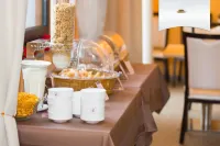 Naam Hotel & Apartments Frankfurt City-Messe Airport - Bữa sáng