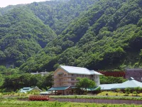 Hotel Kunitomi Suisenkaku - parking