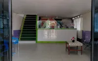 Hotel Sahabat Baru Singkawang - 2-Star