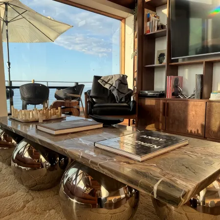 The Lake House - private house on Lake Erie - 10 min from downtown