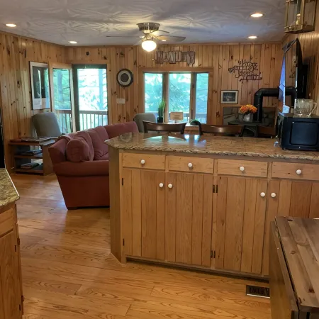 Secluded Mountain Home Nestled in a Private River Community, Wi-Fi, Fire Pit,