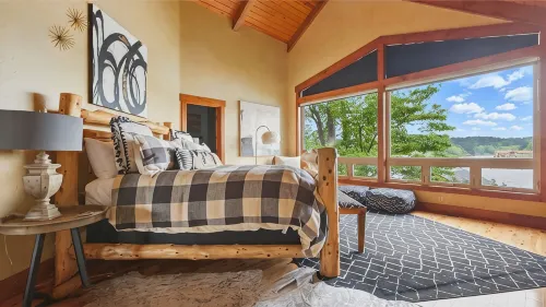 Hot Springs Lakeside Bar, Fire Pit, 3 King Beds, 3.5 Baths, Bunk Room - 5-Star