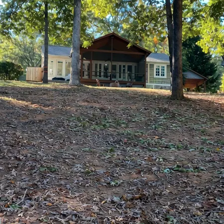 Cabin Lake Hartwell near Clemson and Greenville