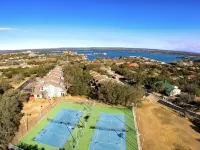 Caballo Bay at Horseshoe Bay | Sylish Retreat with Stunning Lake LBJ Views, Pool - 3-stjärniga