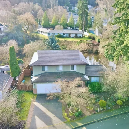 Cozy, Quiet, Bothell River House Hotels in Bothell