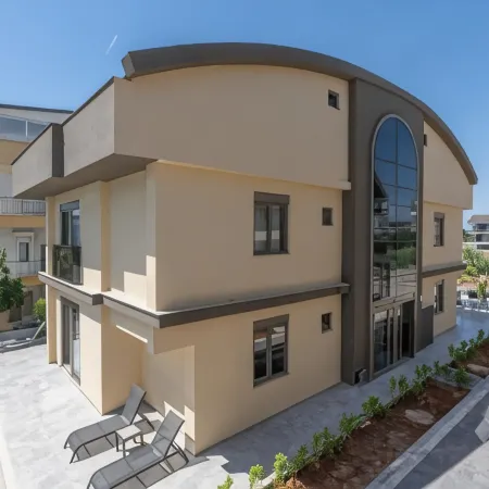 Lara Beach Homes