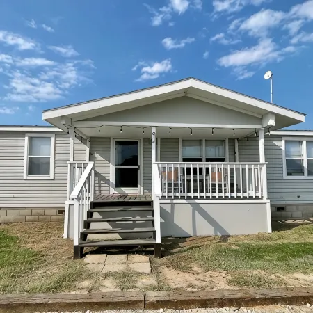 "Fall in Love" Retreat less than 10 minutes from Lake Texoma and Choctaw Casino
