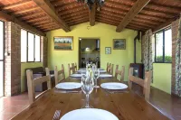San Gimignano villa with pool, 5 rooms en suite, A/C, wi-fi, panoramic view - Bungalows
