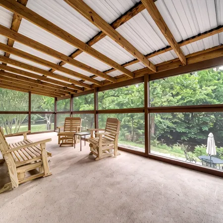 Cottage at the Creek - 4 Bedrooms
