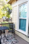 Family home with fenced yard 6 minutes to the Silos - 3-Star
